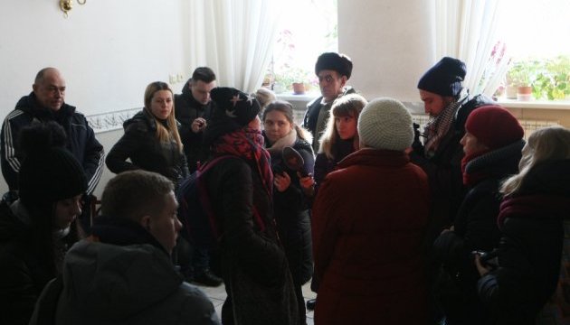 Лутковську просять витягти з в’язниць Греції близько 200  українських громадян