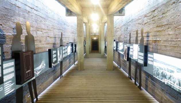 В Мемориале Саласпилского лагеря открылась первая научная музейная выставка В Мемориале Саласпилского лагеря открылась первая научная музейная выставка