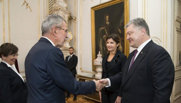 Poroschenko und Alexander Van der Bellen sprachen in erster Linie über den Donbass - Fotos