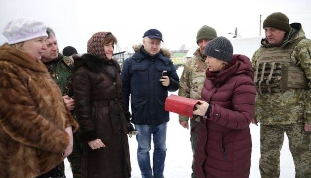 Геращенко: У Мінську вимагатимемо негайного відкриття КПВВ 