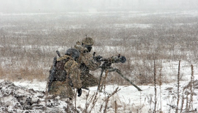 Militants launched 10 attacks on Ukrainian troops in Donbas in last day