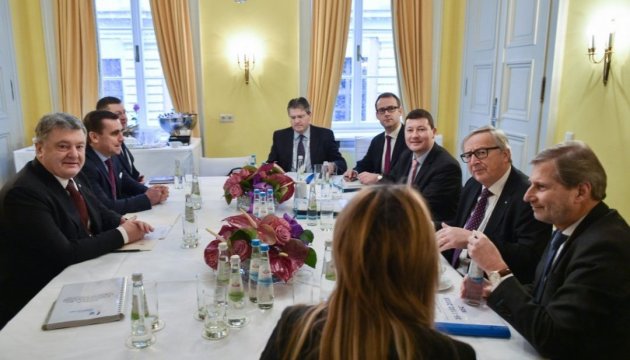 El presidente de la Comisión Europea asegura que la UE lista a fortalecer el apoyo a Ucrania en 2018