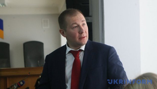 Адвокат Януковича просить поліцію заарештувати прокурорів 