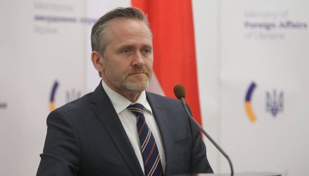 Глава МЗС Данії скоротив робочий візит в Україну