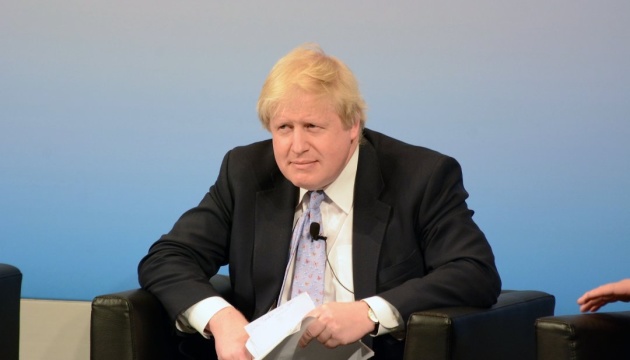 British Foreign Secretary calls for sustaining Crimea-related sanctions against Russia