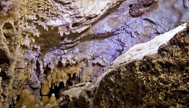 Підземна Тернопільщина: в пошуках гіпсових кристалів та перлин