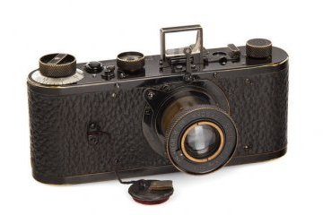 На аукціоні продали один із перших фотоапаратів Leica за €2,4 мільйона