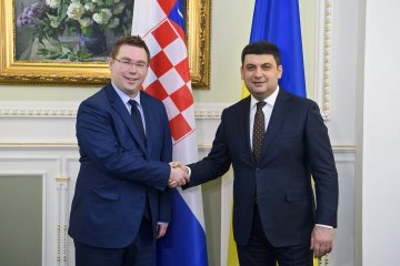 Гройсман: Зацікавлені у досвіді Хорватії щодо реінтеграції окупованих територій