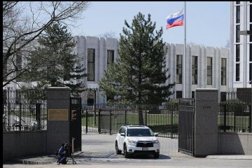 Французькі ЗМІ повідомили, кого з російських дипломатів видворять з країни
