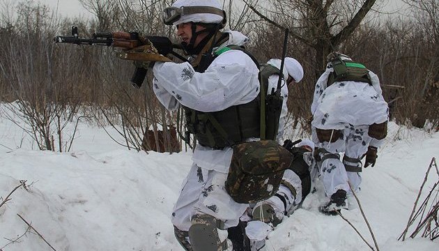 Доба в АТО: Три обстріли, одного воїна ЗСУ поранено