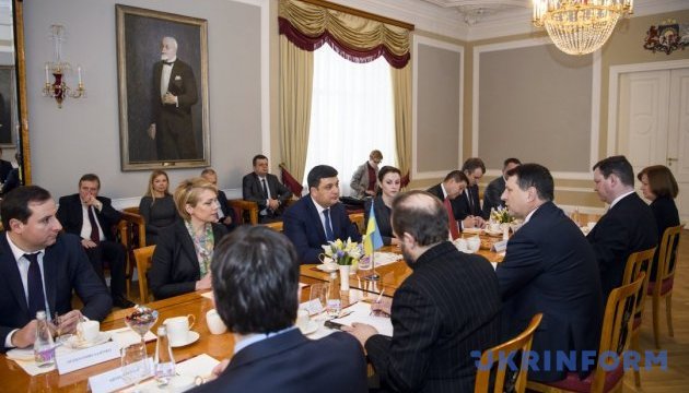 Гройсман назвав єдину державу, яка може вирішити питання санкцій Росії