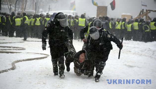 МВС: Серед затриманих під Радою - 15 учасників бойових дій