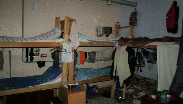 У Харкові викрили псевдореабілітаційні центри, де утримували понад 200 осіб