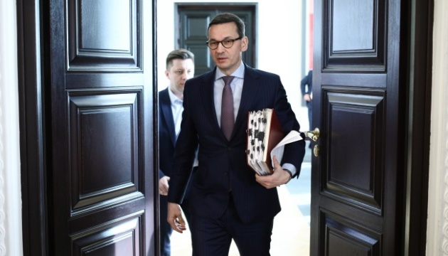 Премьер Польши не поехал на саммит в Будапешт из-за конфликта с Чехией