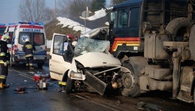 Two Ukrainians killed in car crash in Poland – Foreign Ministry