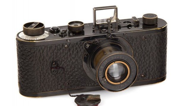 На аукціоні продали один із перших фотоапаратів Leica за €2,4 мільйона