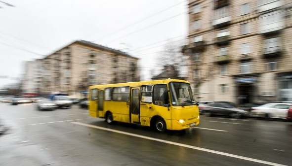У Києві можуть зупинити маршрутки до 9 квітня