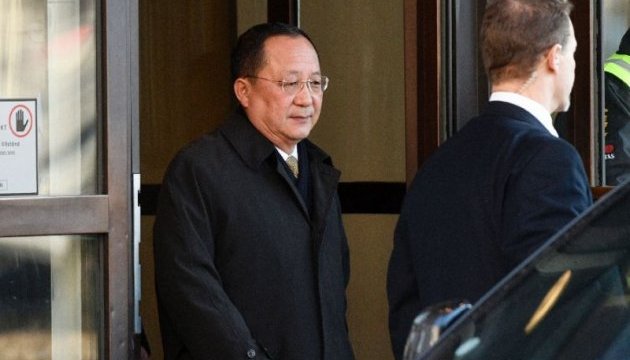 У Стокгольмі обговорили підготовку зустрічі Трампа з Ким Чен Ином