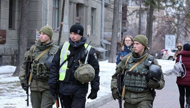 У Києві цілодобово чергуватимуть Нацгвардія, кінологи та “поліція діалогу”