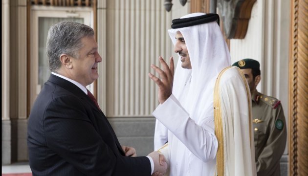 Poroshenko se reúne con el emir de Qatar