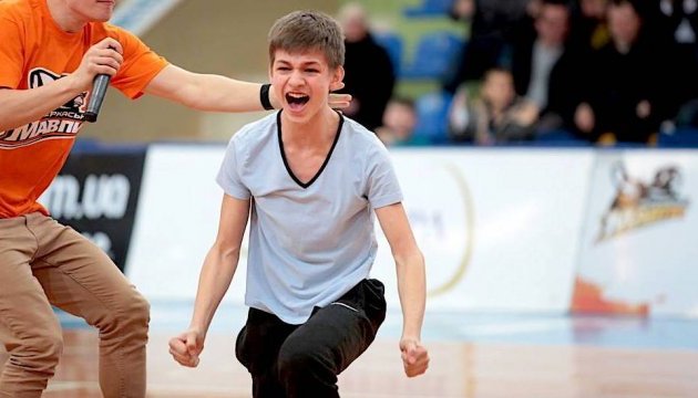 Баскетбол: В перерві матчу чемпіонату України підліток виграв 93 тисячі  гривень