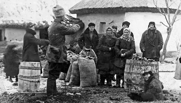 З архіву: голодомор, кінець українізації й нетерпляче чекання пролетарів (1933-1934)