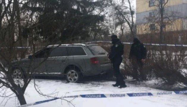 В Киевской области задержали банду, ограбившую магазин и захватившую заложников В Киевской области задержали банду, ограбившую магазин и захватившую заложников