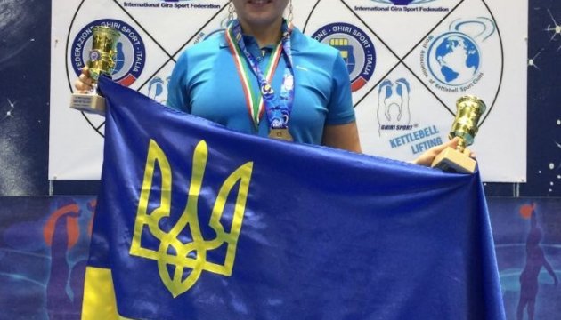 Українська силачка виграла два "золота" у Кубку Польщі Українська силачка виграла два "золота" у Кубку Польщі