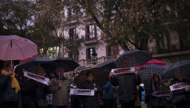 Прихильники Пучдемона заблокували ключові дороги Каталонії