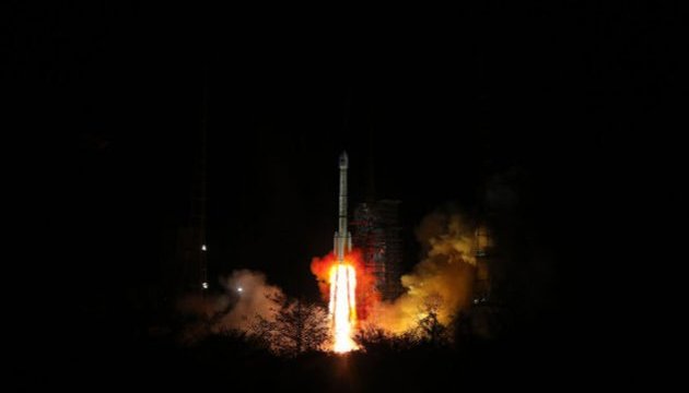 Китай вивів на орбіту два навігаційних супутники