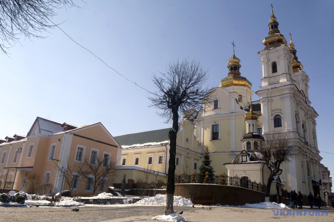 Спасо-Преображенський собор УПЦ - колишній монастир домініканців