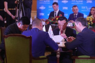 Китайці інвестують €230 мільйонів у будівництво в Україні сонячної електростанції