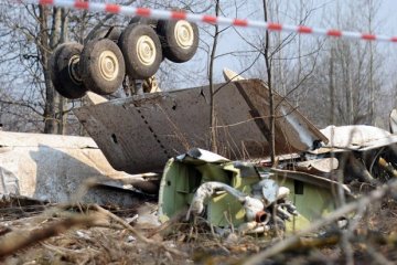 Смоленская катастрофа: польские следователи завершили осмотр самолета Качиньского