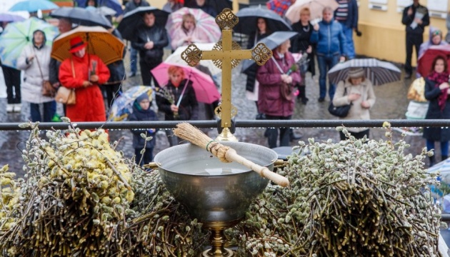Chrześcijanie obrządku zachodniego obchodzą Wielkanoc, a chrześcijanie wschodni - Niedzielę Palmową