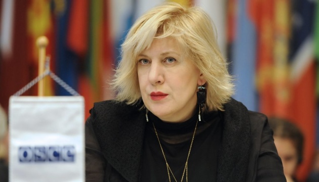 La comisaria Dunja Mijatović pide medidas urgentes para abordar la situación de los presos en Rusia y Ucrania