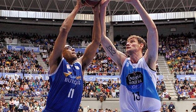 Баскетбол: українець Пустовий зробив 4 блок-шоти в матчі чемпіонату Іспанії