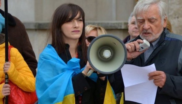 La Cour d’Appel de Paris confirme le verdict à l’encontre de la journaliste ukrainienne Anna Jaillard-Chesanovska mais diminue les dommages et intérêts