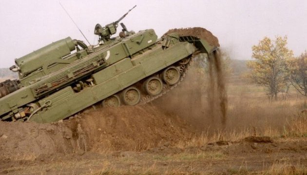 Ukraine beginnt mit Massenproduktion von Militärfahrzeugen „Athlet“