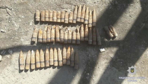На Харківщині у школярів забрали мішок снарядів