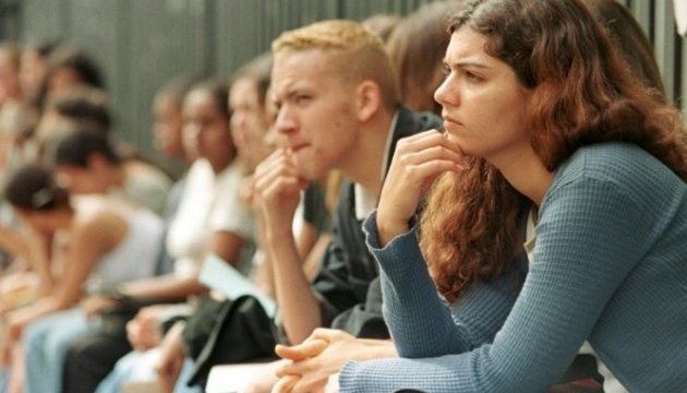 Від безробітних випускників вишів Центри зайнятості вимагатимуть менше документів