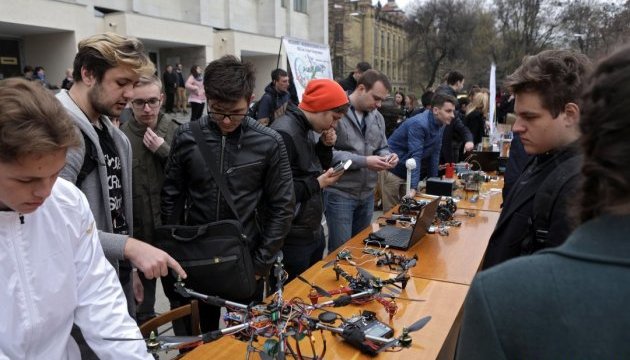 Future Fest en el Instituto Politécnico de Kyiv: Drones, robots y cohetes espaciales 
