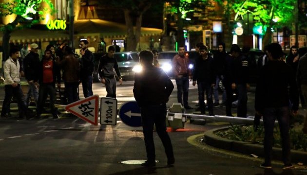 Демонстранти блокують рух транспорту на вулицях Єревана