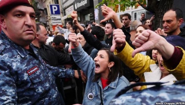 Протести у Вірменії: в Єревані затримали більше 200 осіб