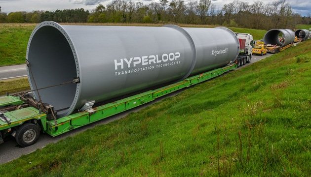 Ukrainian infrastructure minister agrees on certification of Hyperloop project in Ukraine 