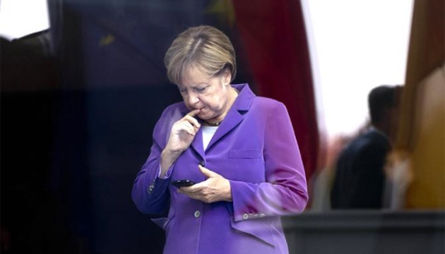 Опозиція критикує Меркель після зустрічі з Лавровим і “підсанкційним” Герасімовим