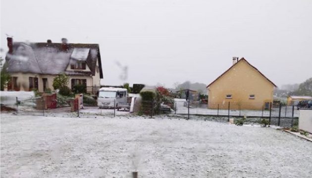 У Франції випав сніг