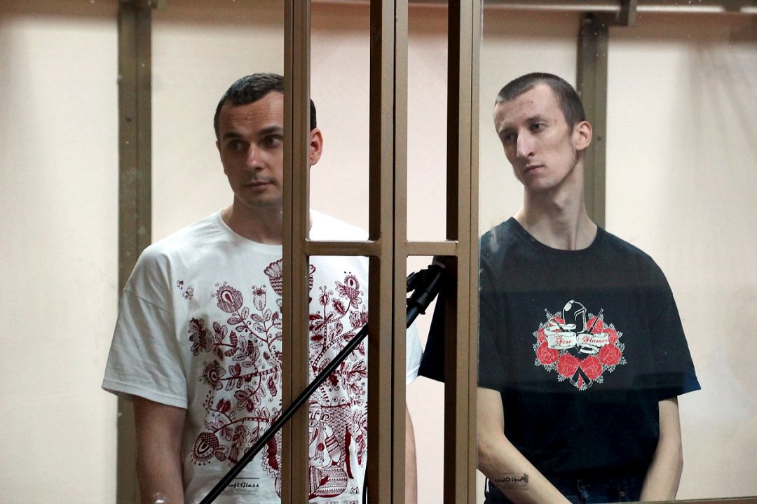 Олег Сенцов і Олександр Кальченко під час судового засідання
