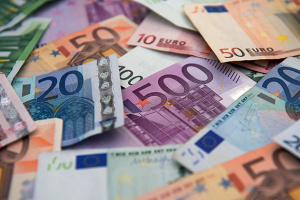 Ukraine erhält von EU 1 Milliarde Euro aus eingefrorenen russischen Vermögenswerten