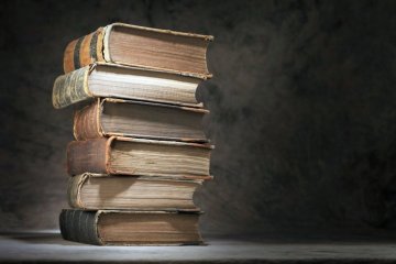 Сім книжок від українських зірок