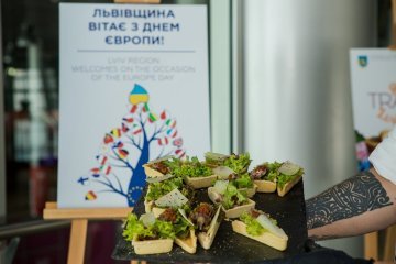В аеропорту Львова проходить фотовиставка гастрономічних локацій області